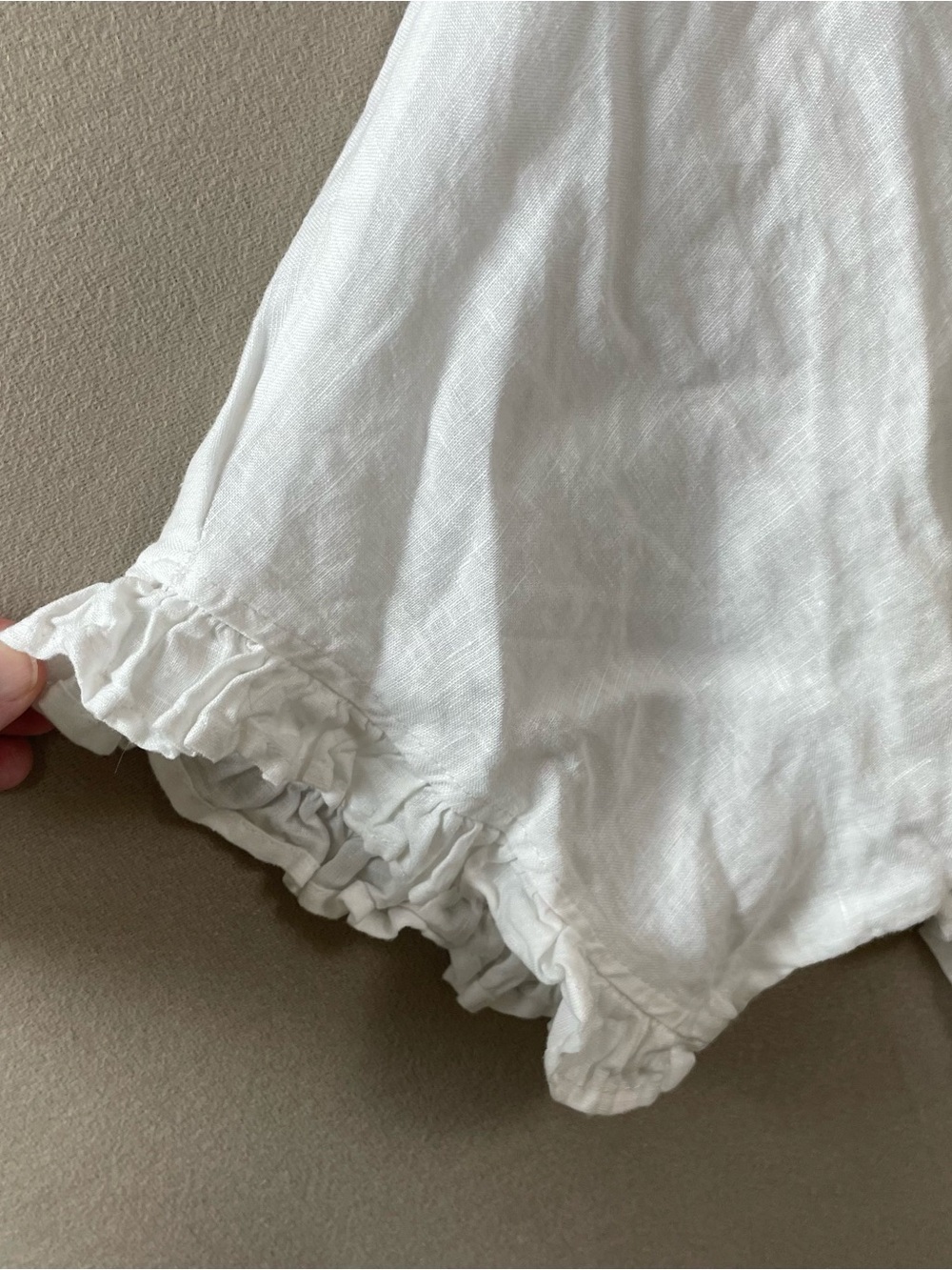 Cynthia Rowley 100 linen White small Ruffle hem cuff relaxed fit beach - Picture 4 of 6